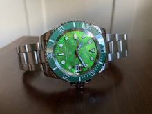 Load image into Gallery viewer, Hulk Submariner Seiko Mod