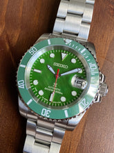 Load image into Gallery viewer, Hulk Submariner Seiko Mod