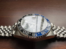 Load image into Gallery viewer, Batman GMT Seiko Mod